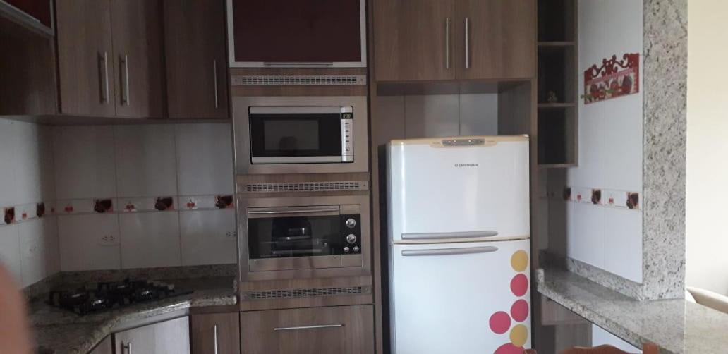 Residencial Franca Garopaba Lejlighed Eksteriør billede